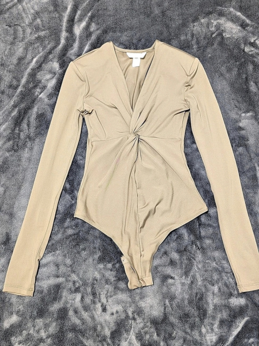 H&M Long Sleeve Twist-Front Bodysuit in Brown Like New